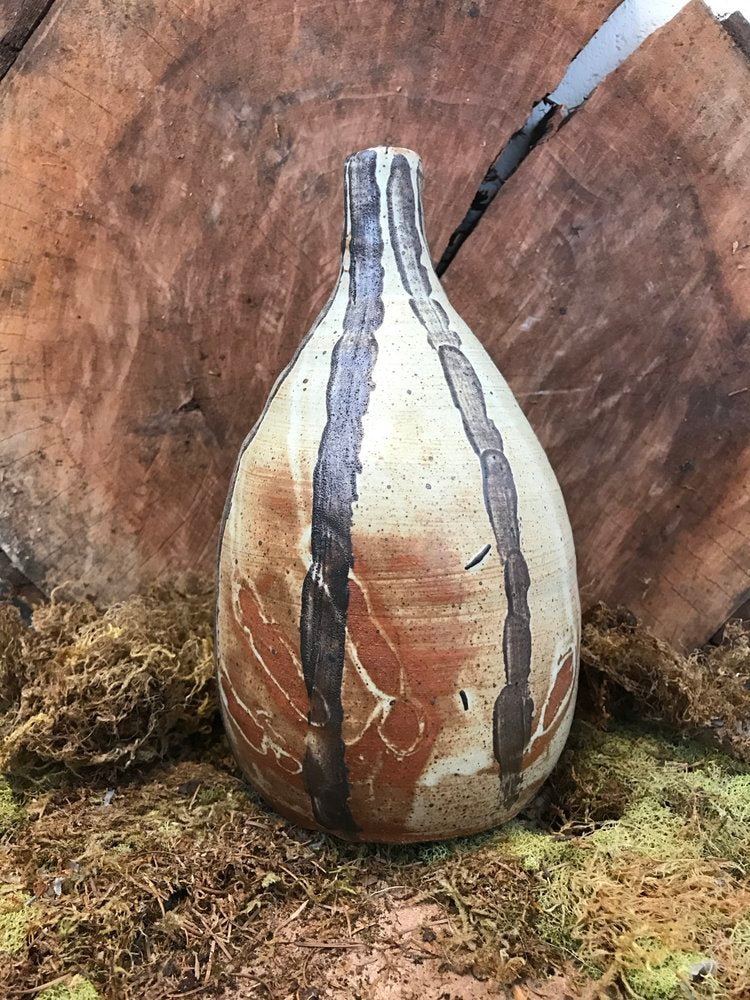 Hand Bottle 2