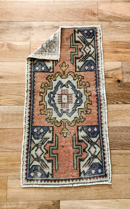 Violet Vintage Rug