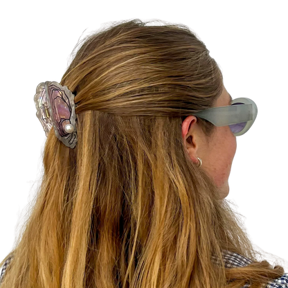Oyster Hair Claw Clip