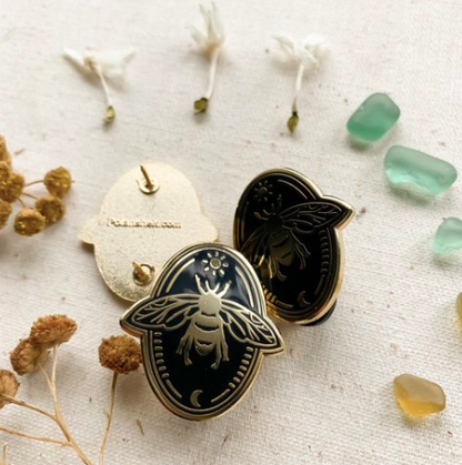 Bee - Enamel Pin