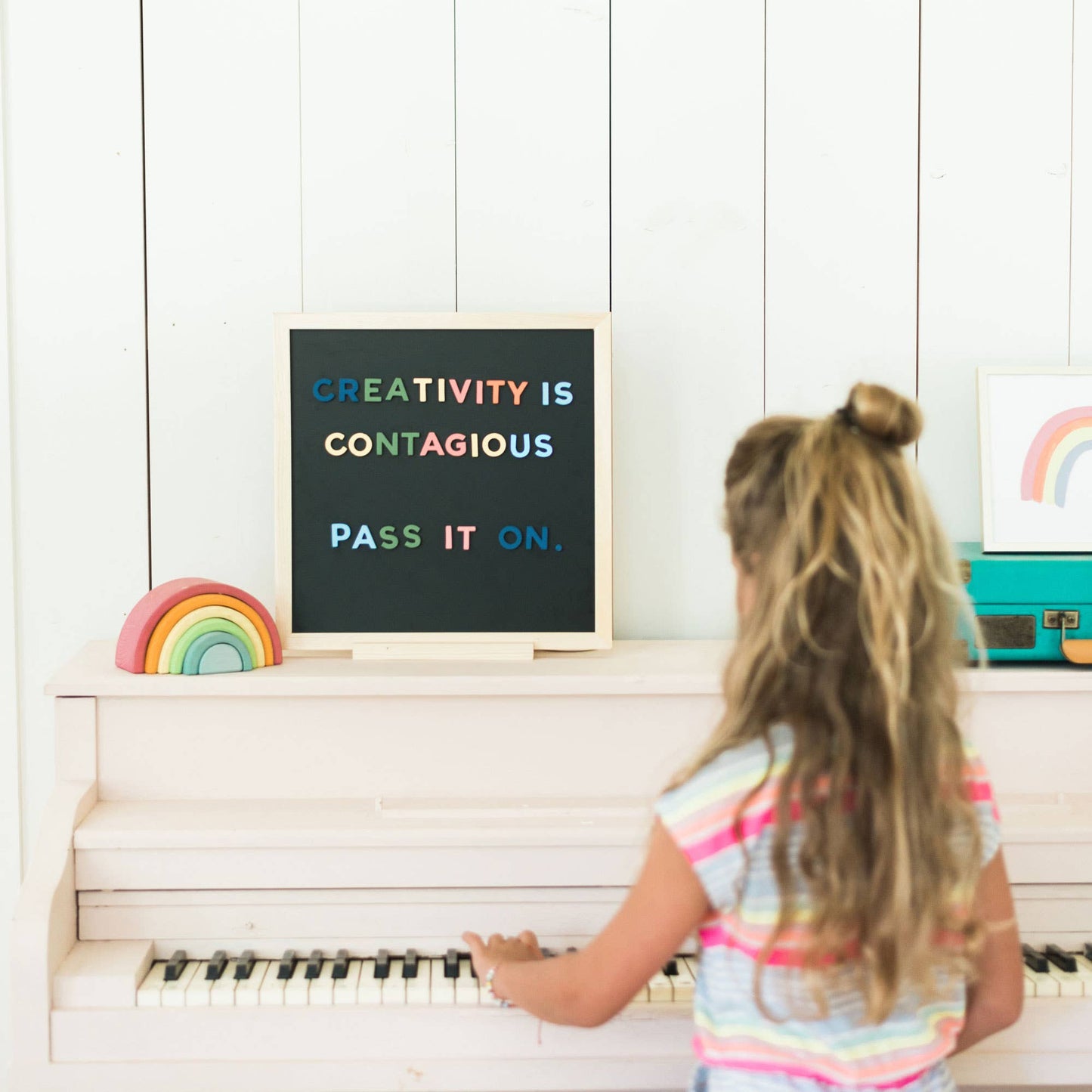 1" 200pc Rainbow Mod Magnetic Letters