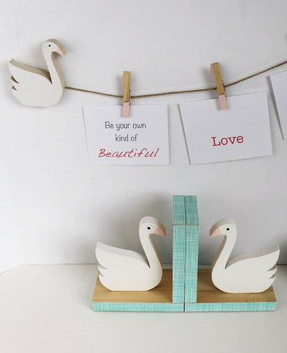 Swan Art Display